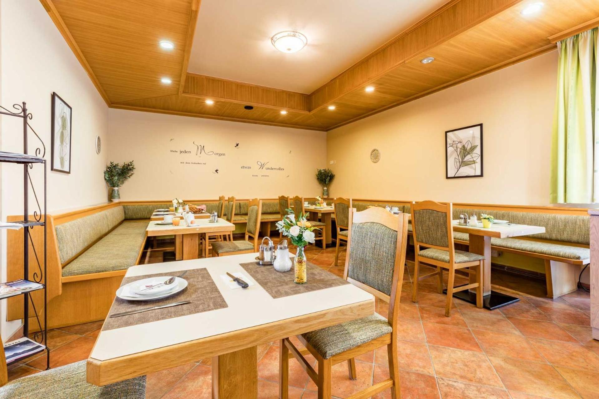 Hotel Garni Steinfeld Bécsújhely Kültér fotó