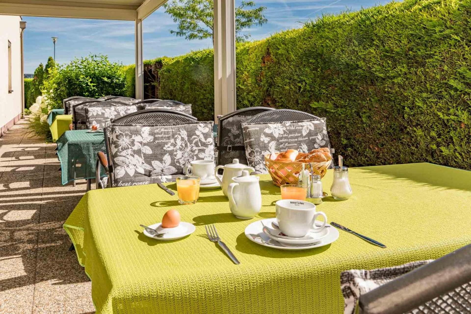 Hotel Garni Steinfeld Bécsújhely Kültér fotó