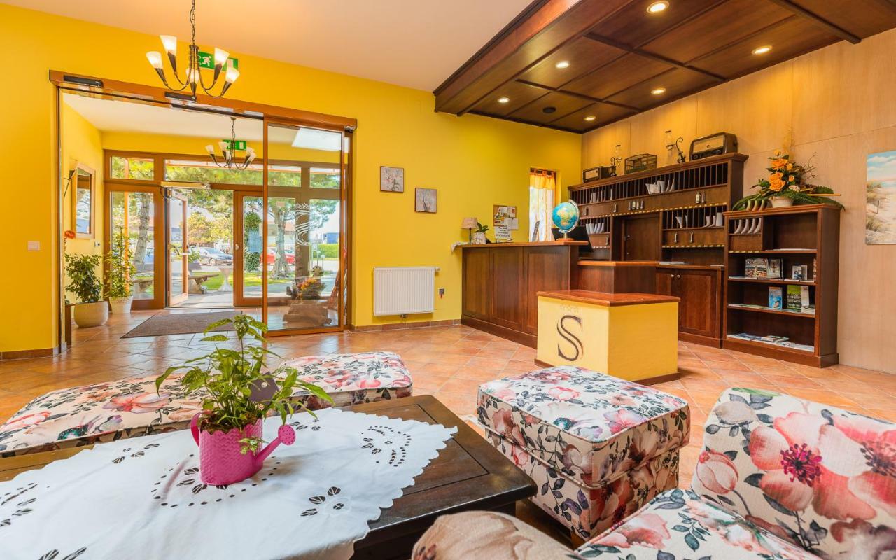Hotel Garni Steinfeld Bécsújhely Kültér fotó