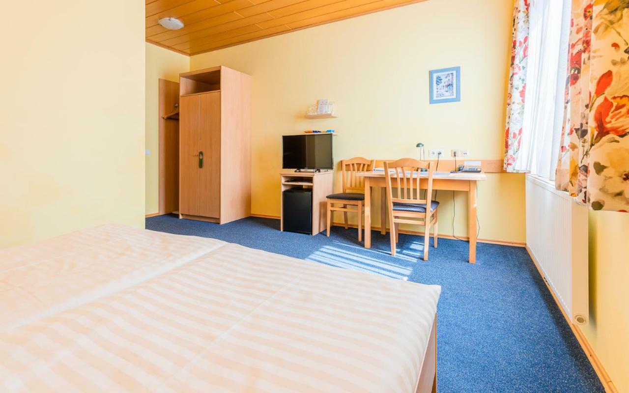 Hotel Garni Steinfeld Bécsújhely Kültér fotó