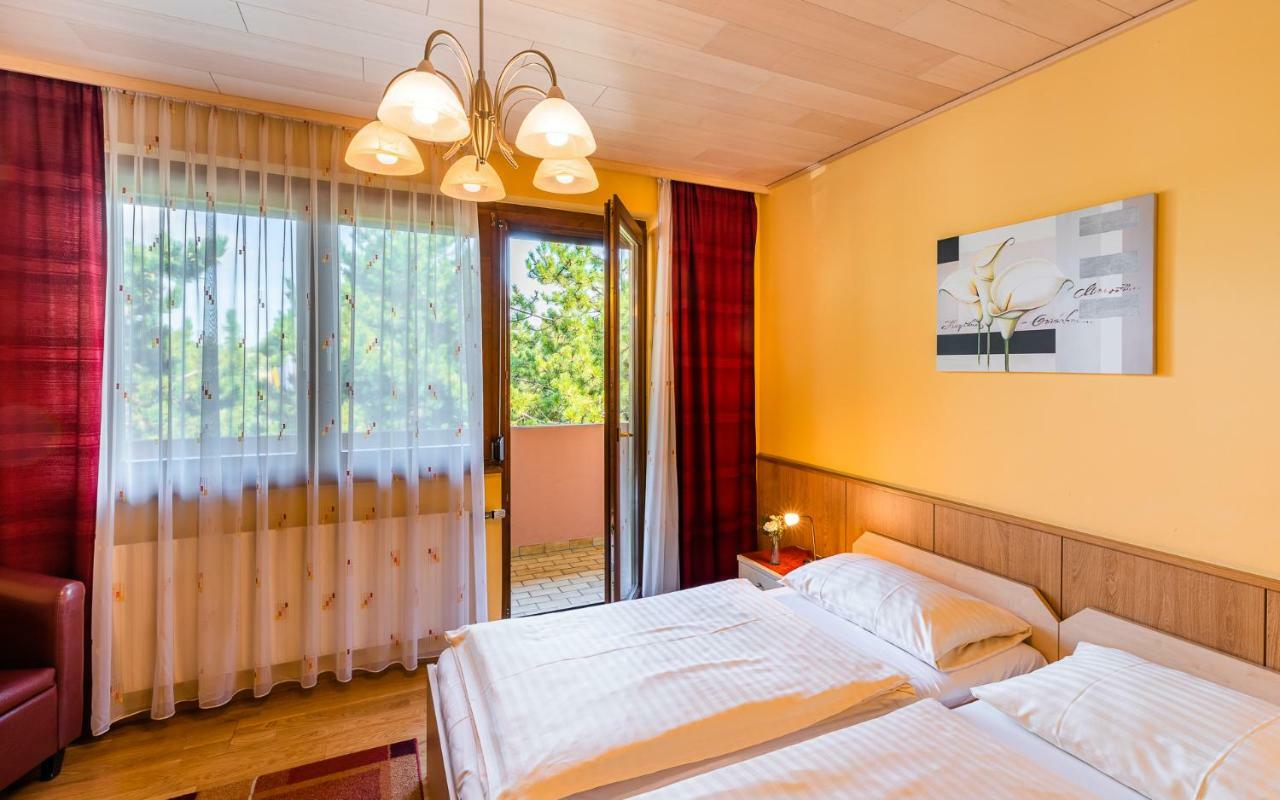 Hotel Garni Steinfeld Bécsújhely Kültér fotó